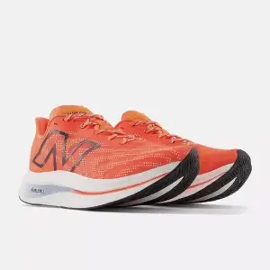 New Balance FuelCell SuperComp Trainer v2 futócipő