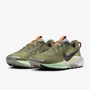 Nike Pegasus Trail 5 terepfutó cipő