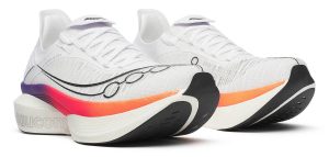 Endorphin Speed 5, Triumph 23, Kinvara 16 és további 4 új, hamarosan megjelenő futócipőt mutatott be a Saucony