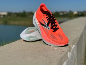 Brooks Hyperion Max 3 futócipő felsőrész