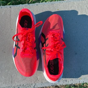 ASICS Metaspeed Sky Tokyo futócipő felsőrész