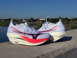 Mizuno Rebellion Pro 3 futócipő középtalp