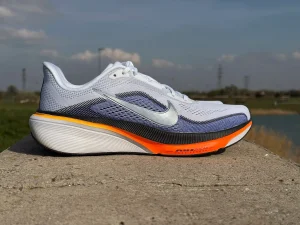 Nike Pegasus 42 futócipő középtalp