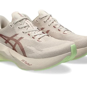 ASICS Novablast 6 futócipő