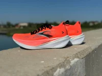 Brooks Hyperion Max 3 futócipő