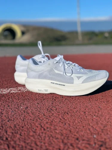 Mizuno Hyperwarp Pure futócipő