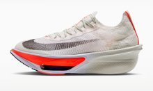 Megérkezett a Nike Alphafly 4 – könnyebb, ruganyosabb és stabilabb lett a Nike csúcs versenycipője