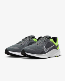 Nike Quest 5 futócipő
