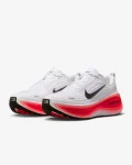 Nike Vomero Plus futócipő