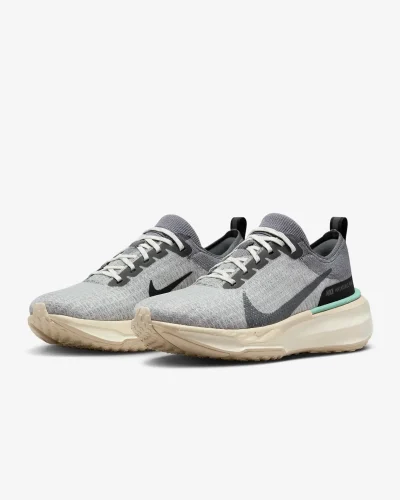 Nike ZoomX Invincible Run Flyknit 3 futócipő